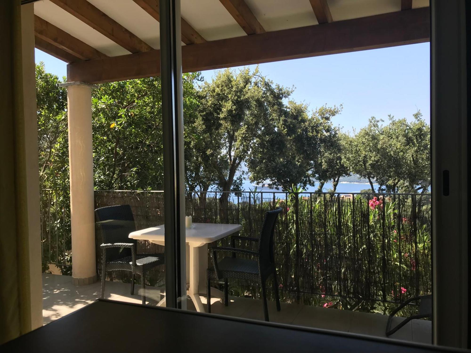 Residence Ile De Beaute Пропріано Екстер'єр фото