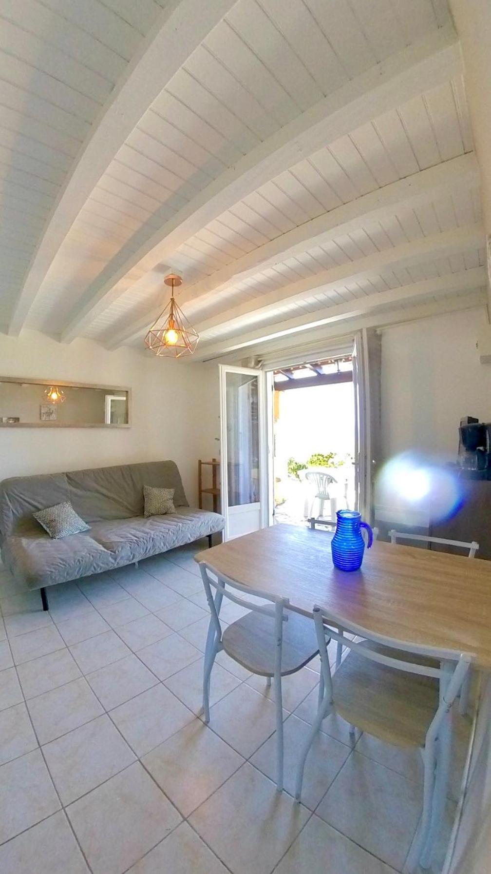Residence Ile De Beaute Пропріано Екстер'єр фото